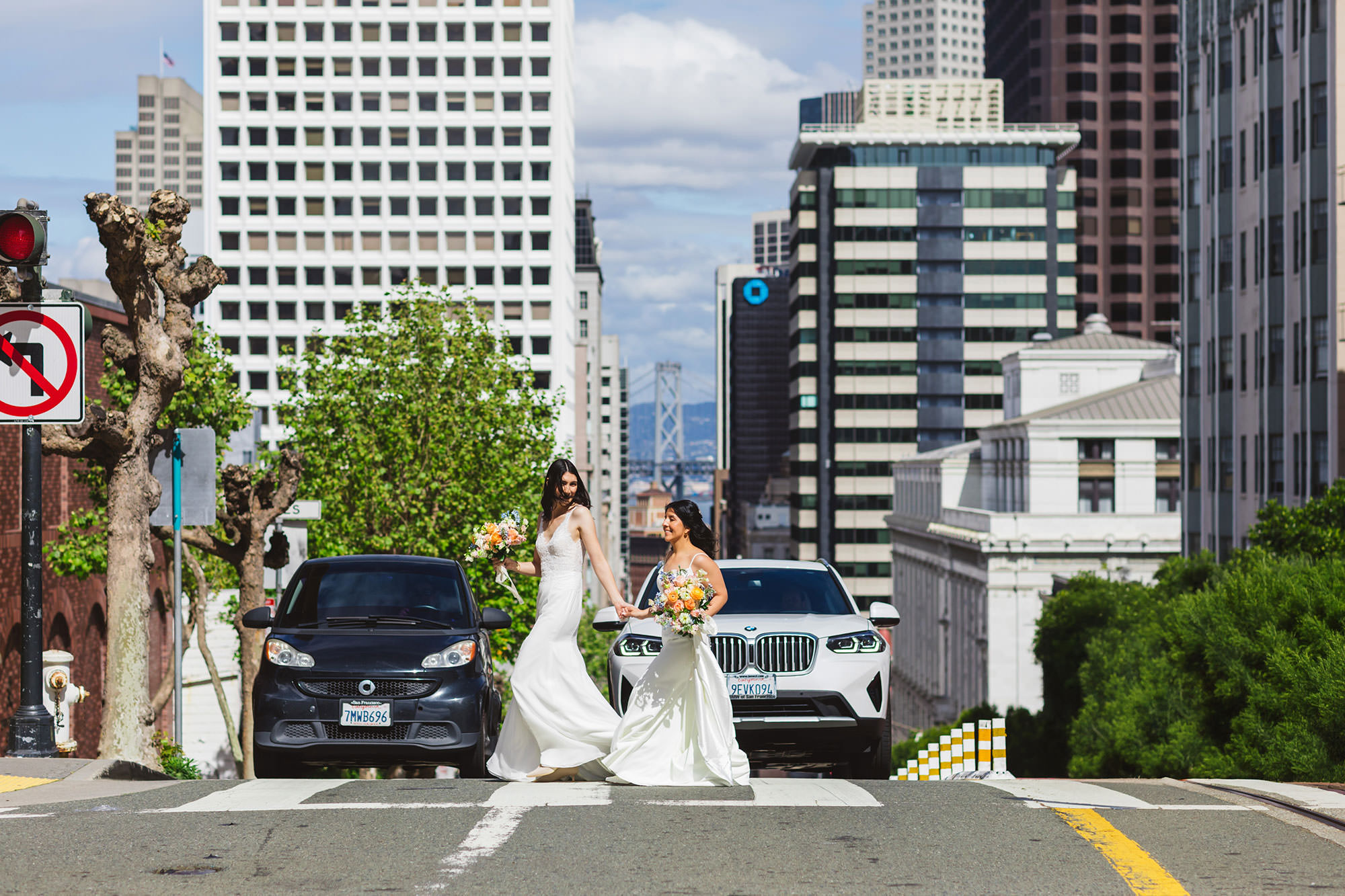 learn how to look good in your wedding photos